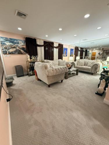 House For Rent Near MetLife Stadium in Hasbrouck Heights