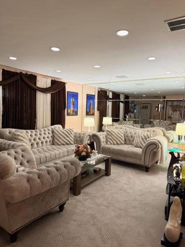 House For Rent Near MetLife Stadium in Hasbrouck Heights