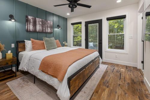 Modern Cabin Hot Tub & Shawnee Forest Access