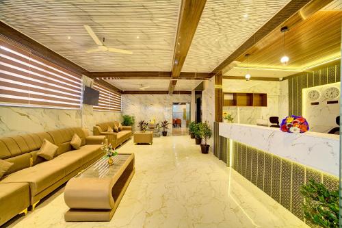 Vestíbulo, Hotel Airline Inn - Near Bangalore international Airport in Bangalore