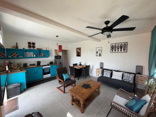 Fasilitas, Coral Sea View Vacation Rental in Apple Hall