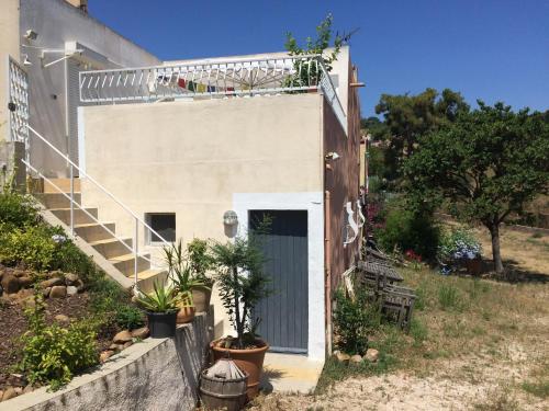 Studio 35m2 climatisé, 10mn des calanques (Studio 35m2 climatise, 10mn des calanques) in La Ciotat