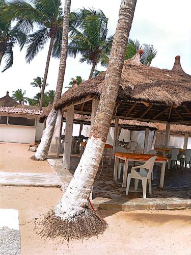 La bonne fourchette in Grand-Bassam