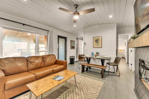 This is IT Cabin with a hot tub fire pit & indoor pool in Kimball (TN)