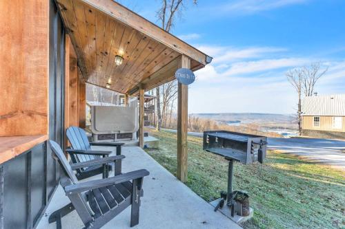 This is IT Cabin with a hot tub fire pit & indoor pool in Kimball (TN)