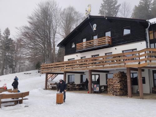 Planinski dom Kal in Dol Pri Hrastniku