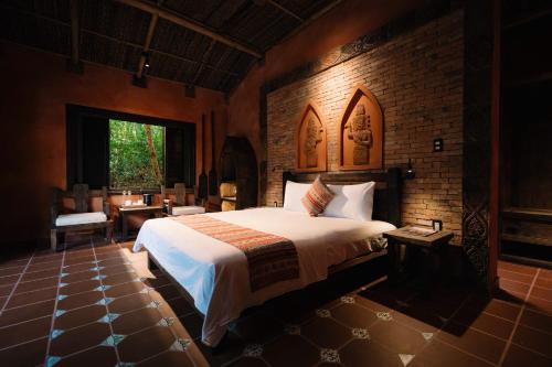 Whale Island Resort in Van Phong Bay