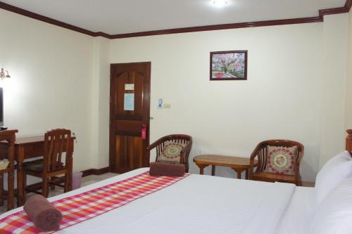 SP Residence SP Residence is a popular choice amongst travelers in Nakhonpanom, whether exploring or just passing through. Featuring a complete list of amenities, guests will find their stay at the property a comf