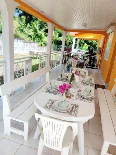 Exceptional villa KODEÏA - private spa & panoramic view (Exceptional villa KODEIA - private spa & panoramic view) in Le Marigot