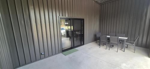Lodge 2, Family Luxury Country Retreat Spa & Pool in Diamond Creek