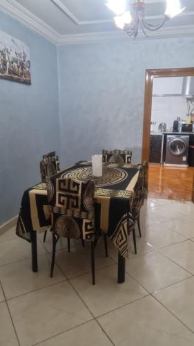 Très bel appartement spacieux (Tres bel appartement spacieux) in 타자