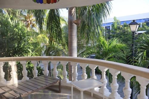 Villa SONJASAA Cozy apartment AC, Hot Water, WiFi, Pool, Bar, Bani 203 in Bani