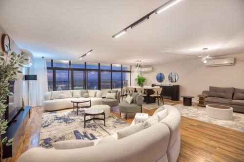 Cairo Homes Luxury 4BR Apartment with Balcony & Nile View Maadi - image 13