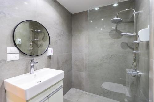 Cairo Homes Luxury 4BR Apartment with Balcony & Nile View Maadi - main image