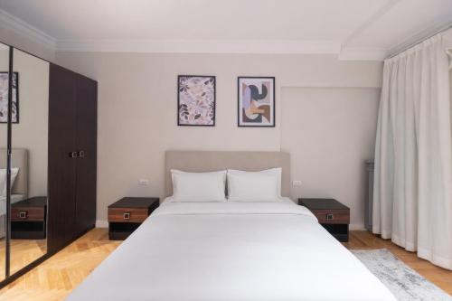 Cairo Homes Luxury 4BR Apartment with Balcony & Nile View Maadi - image 14