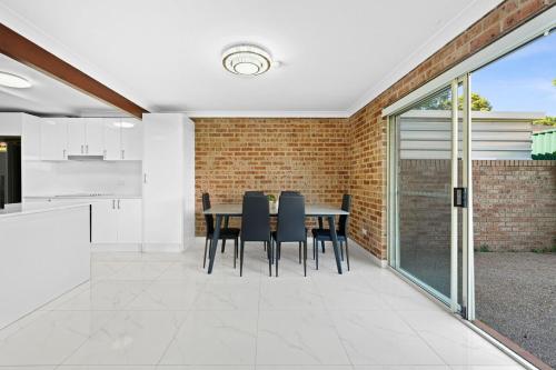 #1 Sydneyside Modern home in Strathfield in Drummoyne