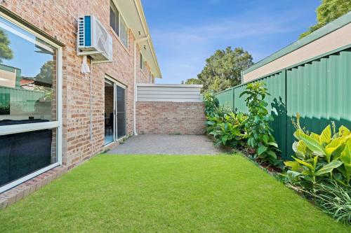#1 Sydneyside Modern home in Strathfield in Drummoyne