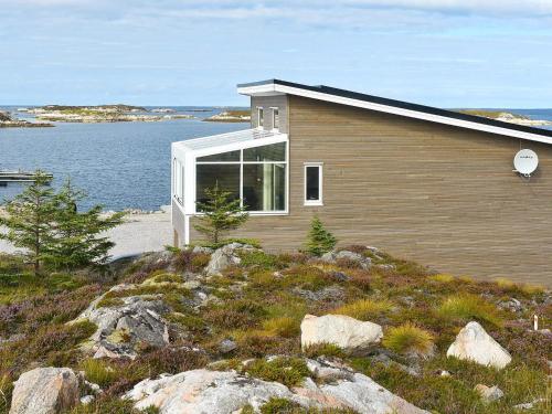 . 6 person holiday home in Dyrvik