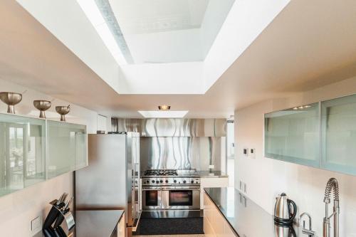 Eagles Nest Villas in Russell