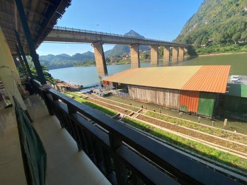 Dormitory Hostel Cam Uo in Nong Khiaw