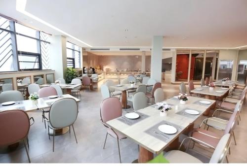 Food and beverages, Mercure Wuhan Yangluo in Xinzhou District
