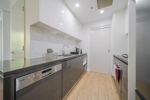 Airy Waterloo Apartment with Pool & Gym Access in Waterloo
