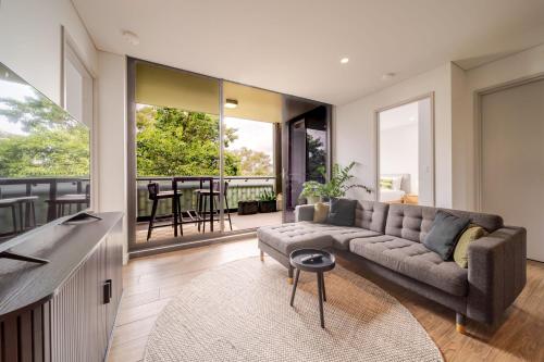 Airy Waterloo Apartment with Pool & Gym Access in Waterloo