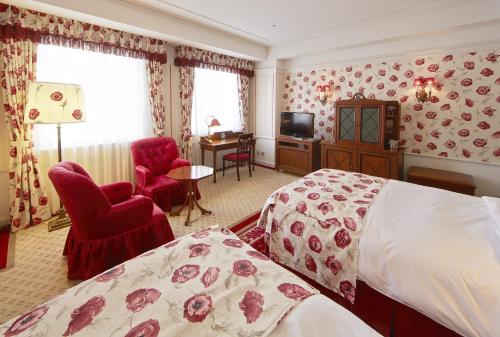 room detail thumbnail 1