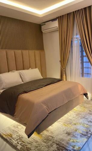 Asake place – khách sạn tại Somolu