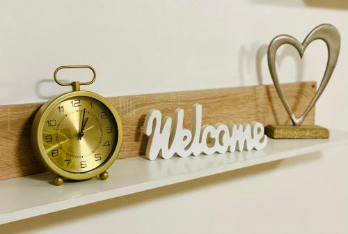 Prime Apartment & Private Parking - image 3