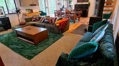 Don Valley Forest Escape Private Off Grid Stay in Don Valley