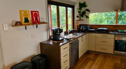 Don Valley Forest Escape Private Off Grid Stay in Don Valley