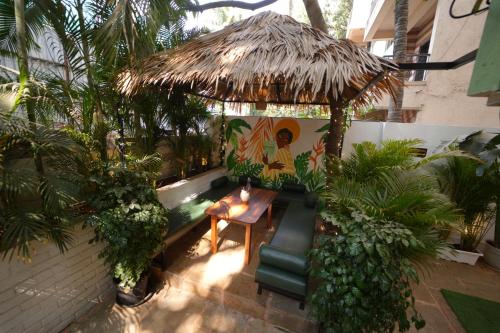 Zen Colive near Osho International Meditation Resort and Guesthouse