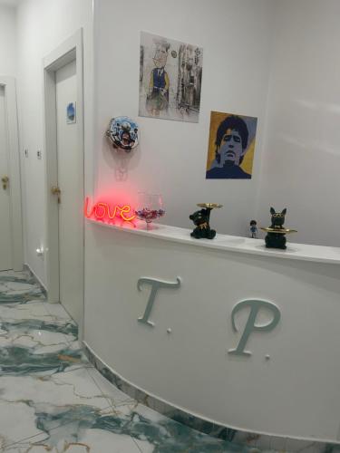 Tp luxury, Naples