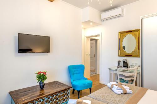 Le Monde Luxury Accommodation - image 4