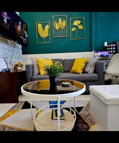 Lovely Condo in the heart of Uptown BGC - Soleil Pacific Suite, Manila (photo 2)