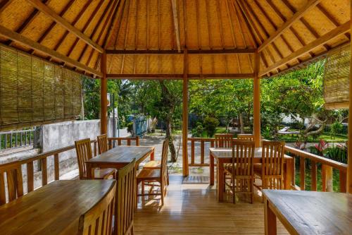Facilities, Nyuh Kadah Guest House in Nusa Penida