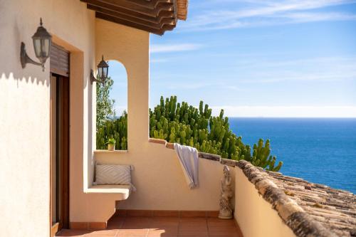 Villa Blue Sea by Abahana Villas - image 3