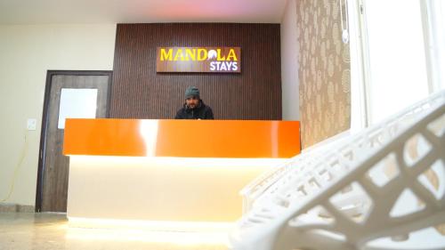 Mandola Stays in Buina