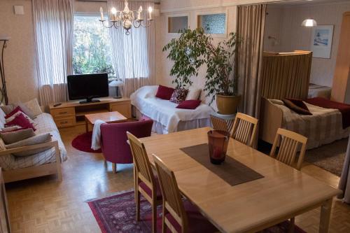 Family Room with Sauna