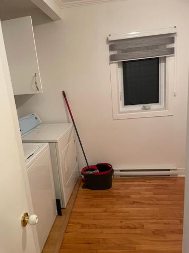 Appartement cosy, comme a la maison in Riviere-des-Prairies-Pointe-aux-Trembles