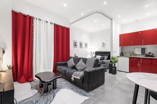 Nice Renting - GALLO - New Modern Loft Old Town Massena
