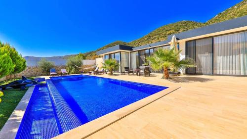 Sarıbelen 2 bedroom secluded villa with private pool hot tub – khách sạn tại Saribelen