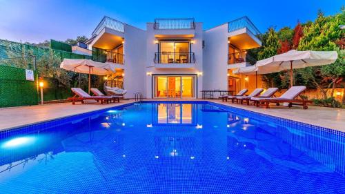 İslamlar 3 bedroom villa with private pool – khách sạn tại Islamlar