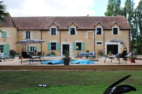 Dārzs, Le Chêne Guesthouse (Le Chene Guesthouse) in Aunou-sur-Orne