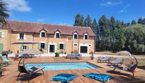 Dārzs, Le Chêne Guesthouse (Le Chene Guesthouse) in Aunou-sur-Orne