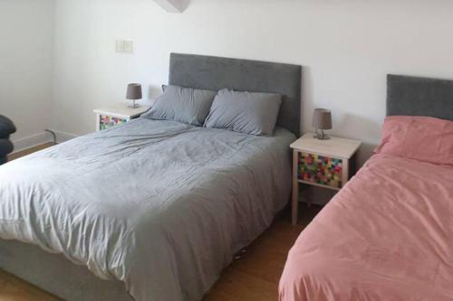 3Br Apartment - Sleeps 7 - Free Parking - Athy in 艾西