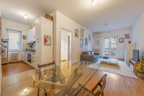 Casa Losanna, Citylife, Corso Sempione, Milan