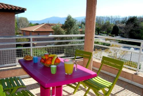 Superior One-Bedroom Apartment (4 Adults)