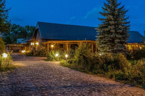Viesnīcas āriene, Stary Folwark in Lipinki Luzyckie